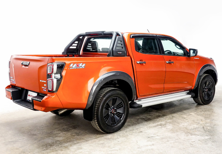 Black Roll Bar